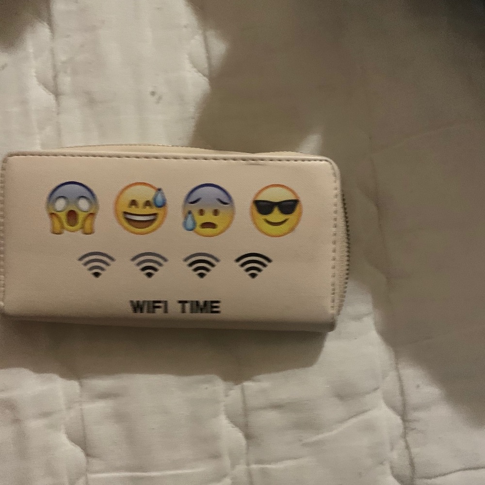 Emoji Wallet